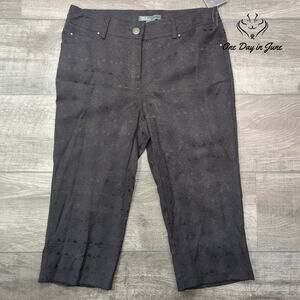 89th & Madison Cropped Textured Pants Size 10